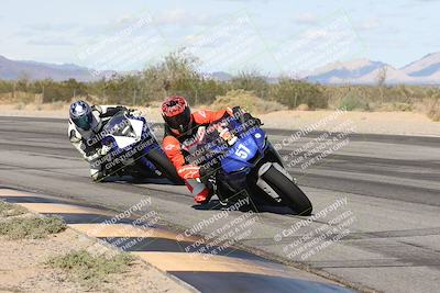 media/Nov-16-2025-Race Pace (Sun) [[8c5fa54630]]/Verified Riders/4-Turn 3 Inside (1050am)/